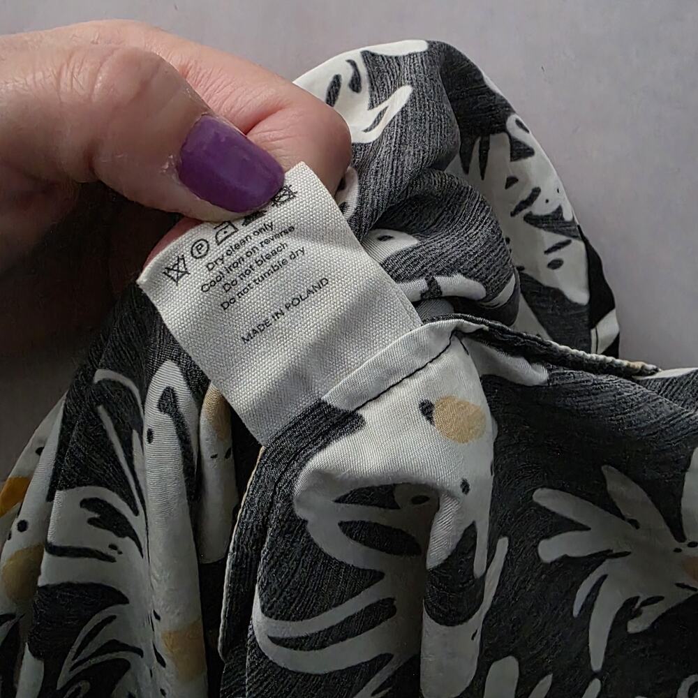 "Chinti & Parker" blk white floral midi Dress Ditsy Size 6 Silk - Picture 8 of 10